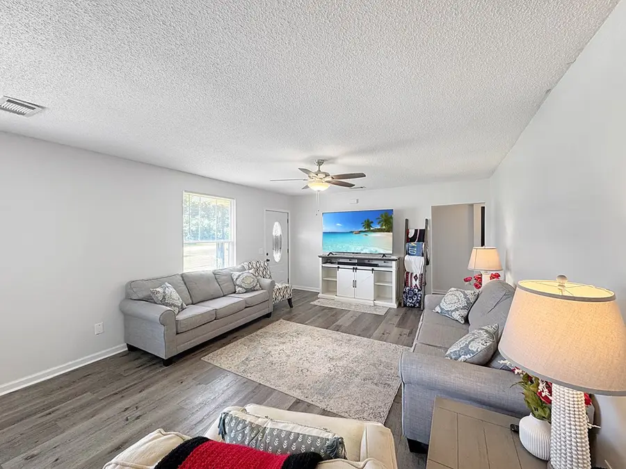 202 W 4th Street, Donalsonville, GA 39845 - #3