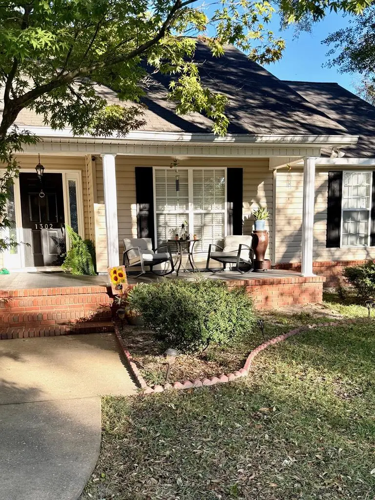 1302 Majestic Avenue, Bainbridge, GA 39817 - #3