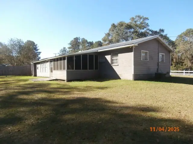 74 S Lancelot St, Blakely, GA 39823 - #3
