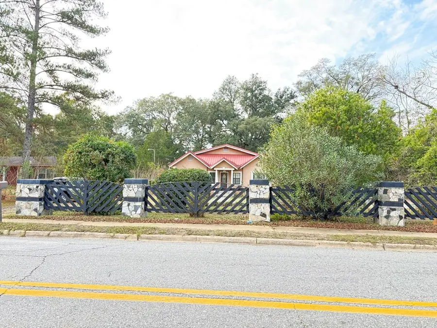 1714 West St, Bainbridge, GA 39819 - #2