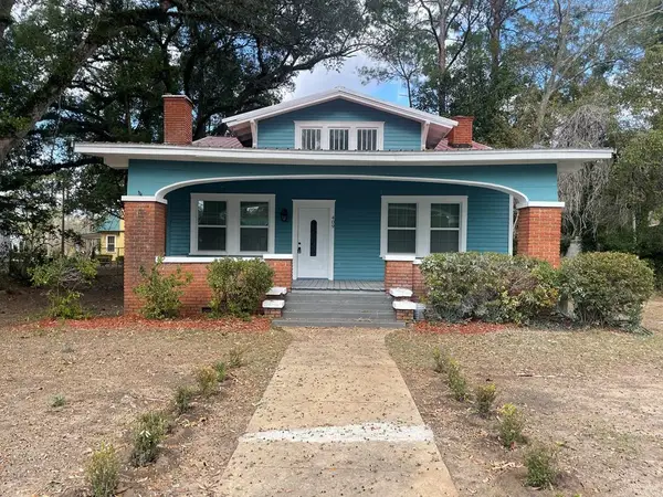 409 E College St, Bainbridge, GA 39819