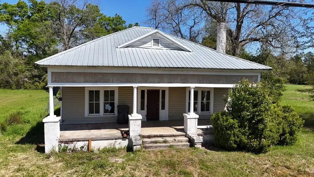 356 E Pine St., Colquitt, GA 39837 - #1