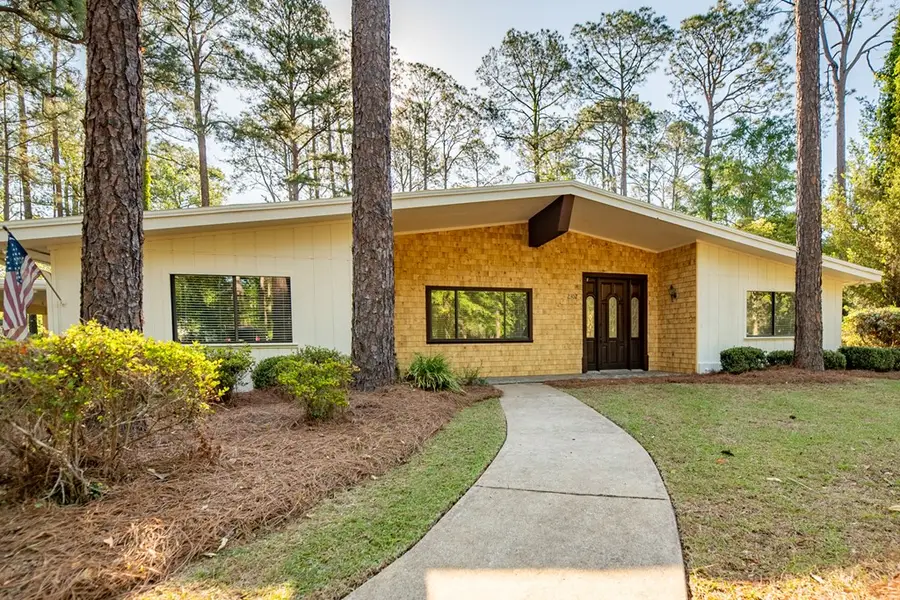 2302 Twin Lakes Drive, Bainbridge, GA 39819 - #2