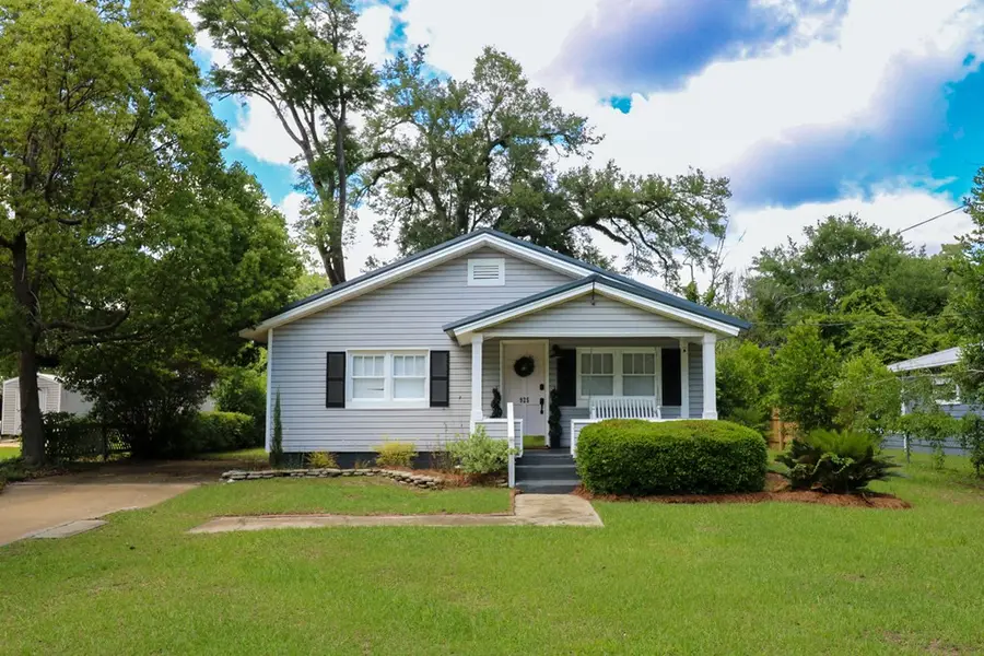925 E Evans Street, Bainbridge, GA 39819 - #3