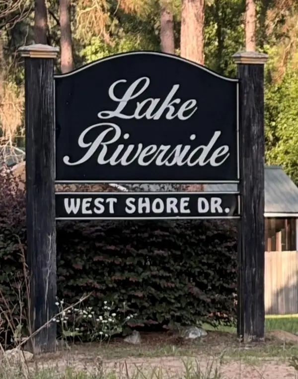 50 West Shore Dr, Ochlocknee, GA 31773