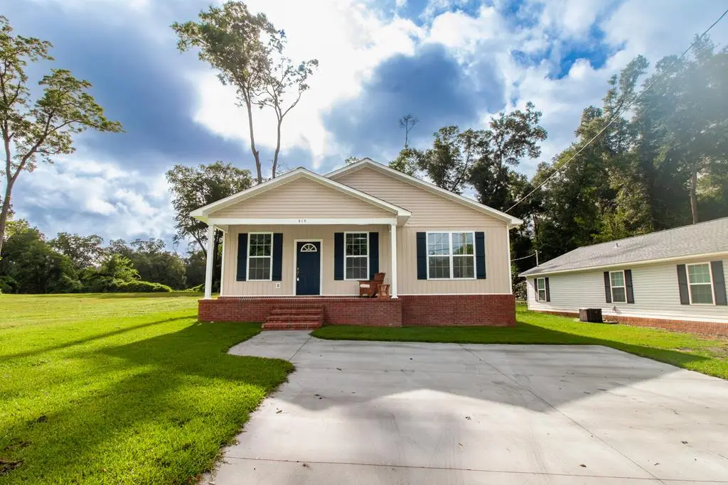 415 Charles St, Bainbridge, GA 39819 - #1