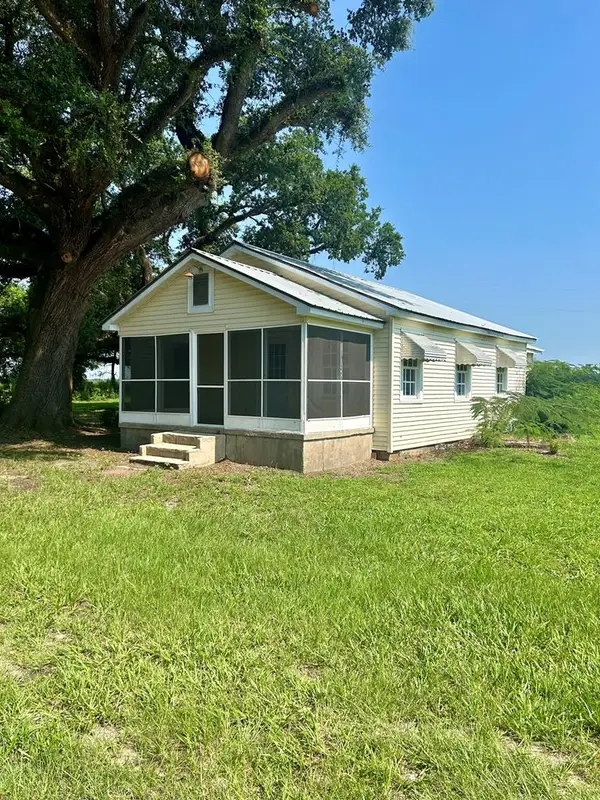 3602 Oakview Church Post Road, Donalsonville, GA 39845