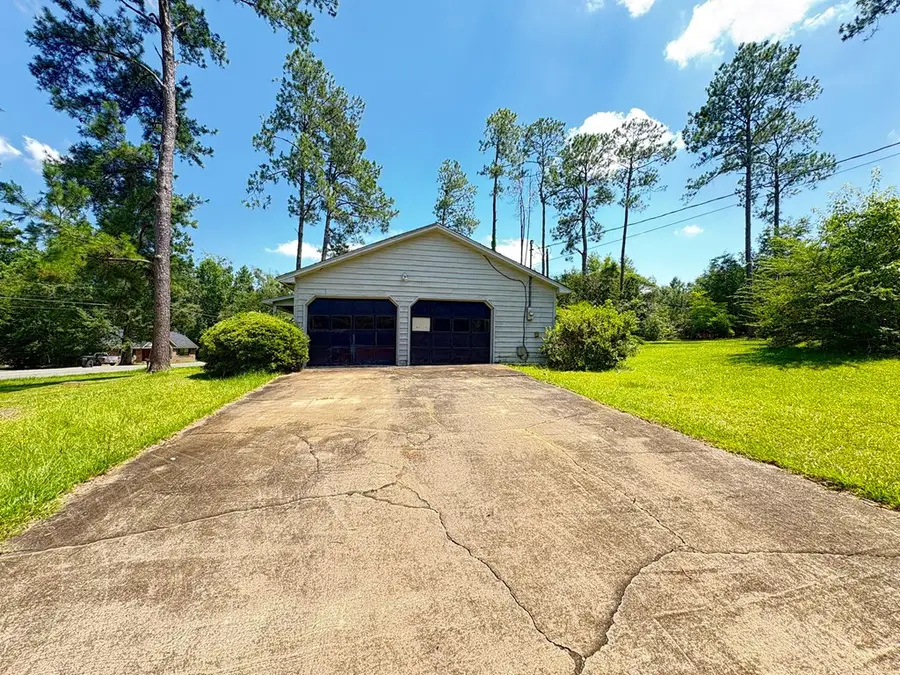 1236 Brookwood Dr Se, Cairo, GA 39828 - #2