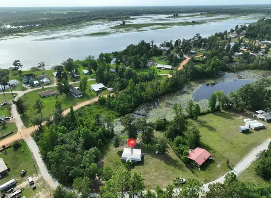 7886 Long Lake Dr, Donalsonville, GA 39845 - #2
