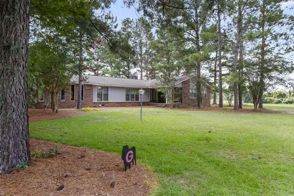 3825 Plantation Lane, Camilla, GA 31730