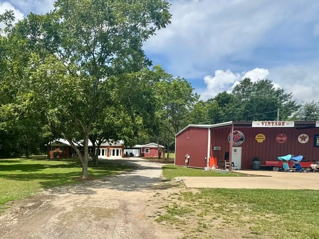 851 Colquitt Hwy, Bainbridge, GA 39817 - #1