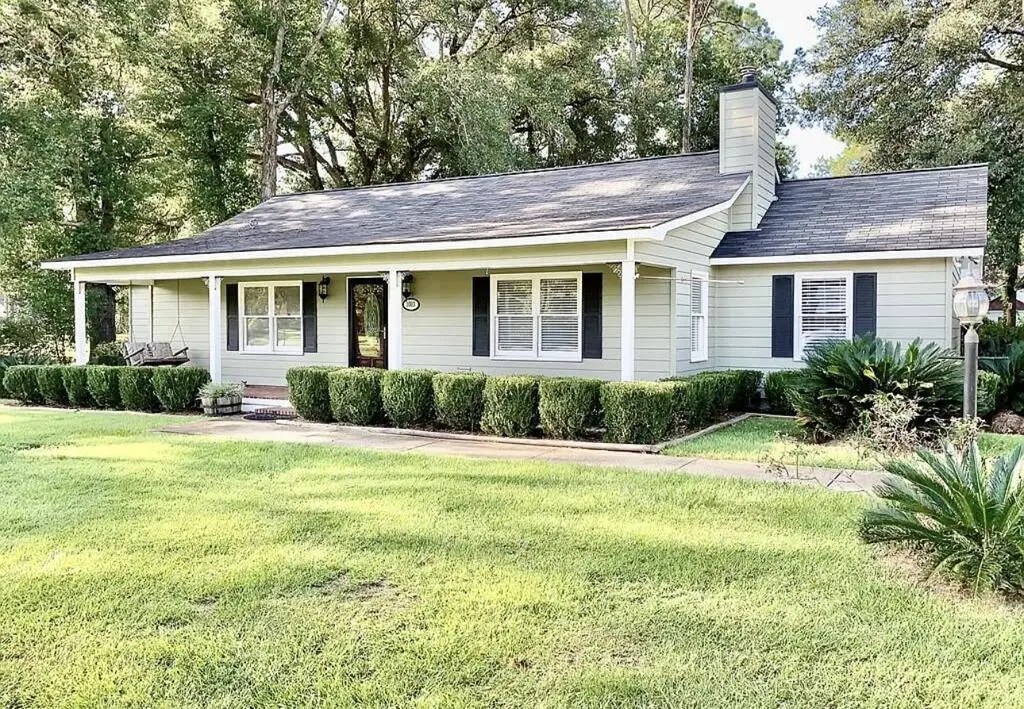 1003 Douglas Dr, Bainbridge, GA 39819 - #1