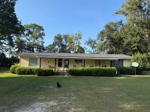 834 Griggs Lucille Rd, Colquitt, GA 39837