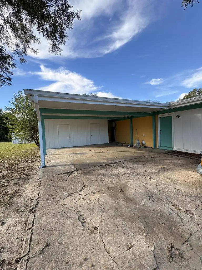 1300 Bush Ave, Donalsonville, GA 39845 - #3