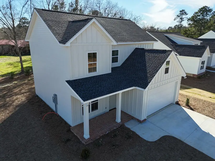 105 Bloomfield Dr, Thomasville, GA 31792 - Image #2
