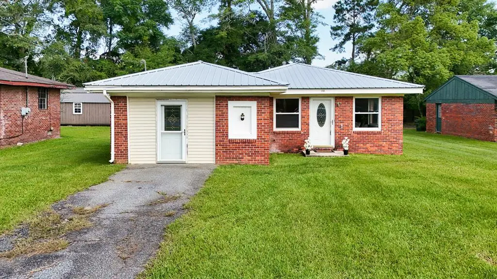 118 Crimson Cir, Thomasville, GA 31792 - Image #1