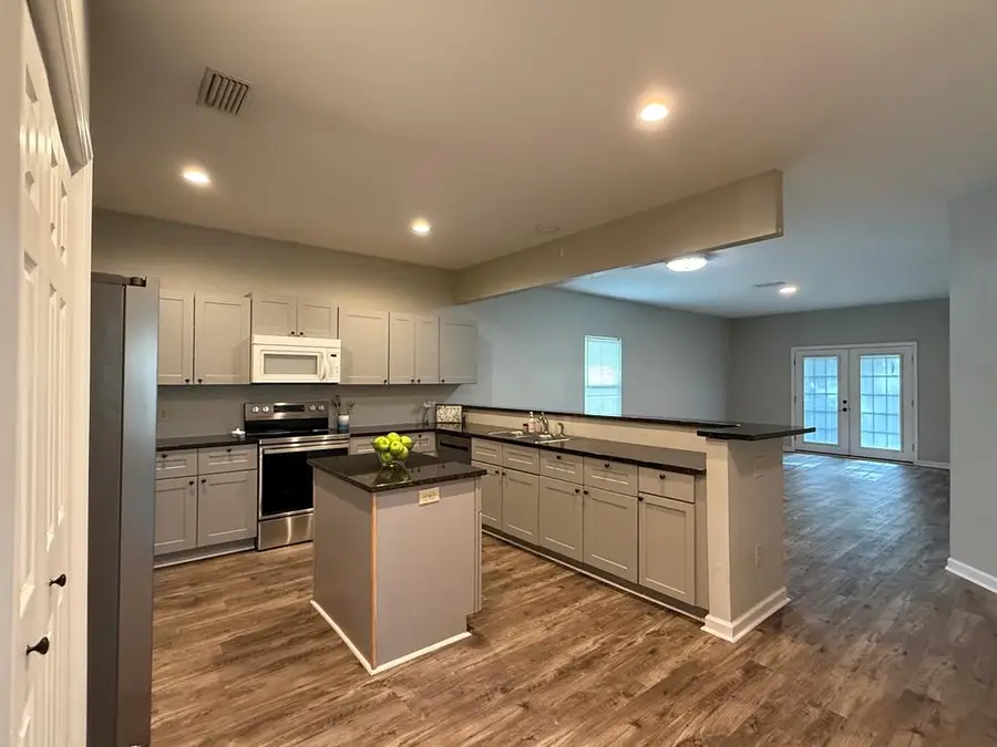 116 Huntington Pointe Drive, Thomasville, GA 31757 - Image #2