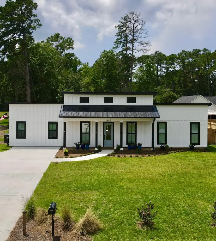 221 Briarcliff Drive, Thomasville, GA 31792 - Image #3