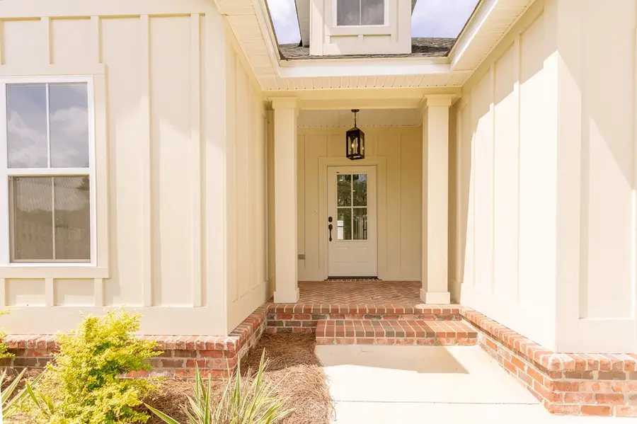 113 Bloomfield Dr, Thomasville, GA 31792 - Image #2