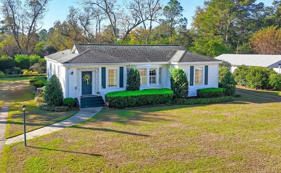 323 Curry Street, Pelham, GA 31779 - Image #2