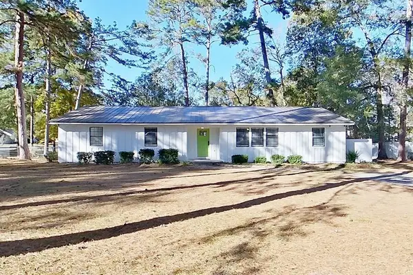 111 Woodwin Dr, Thomasville, GA 31757