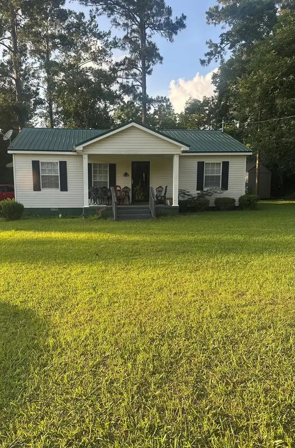 410 SW Hollis Street, Pelham, GA 31779