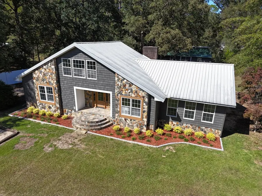 171 Longwood Dr., Thomasville, GA 31757 - Image #2