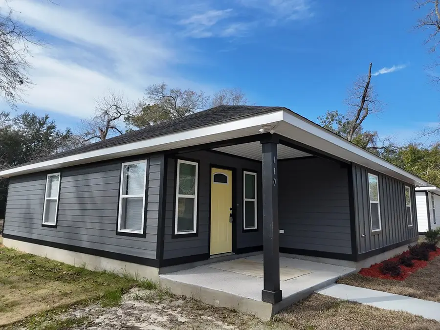 110 Ely St., Thomasville, GA 31792 - #2