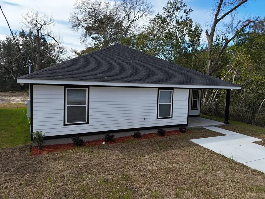 108 Ely St., Thomasville, GA 31792 - #2
