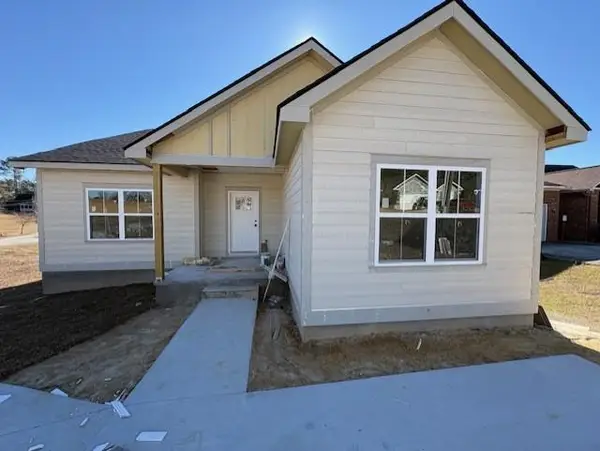 100 White Blossom Trail, Thomasville, GA 31757