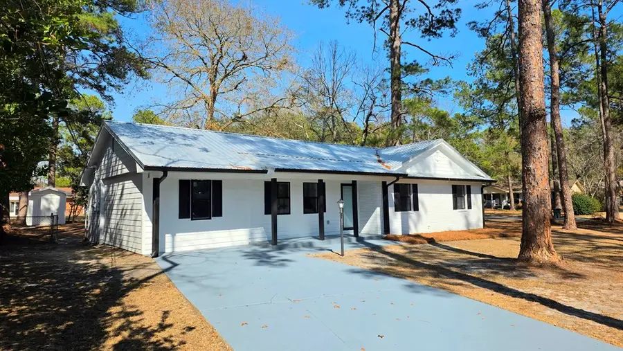 1515 Valwood Ave., Thomasville, GA 31792 - #2