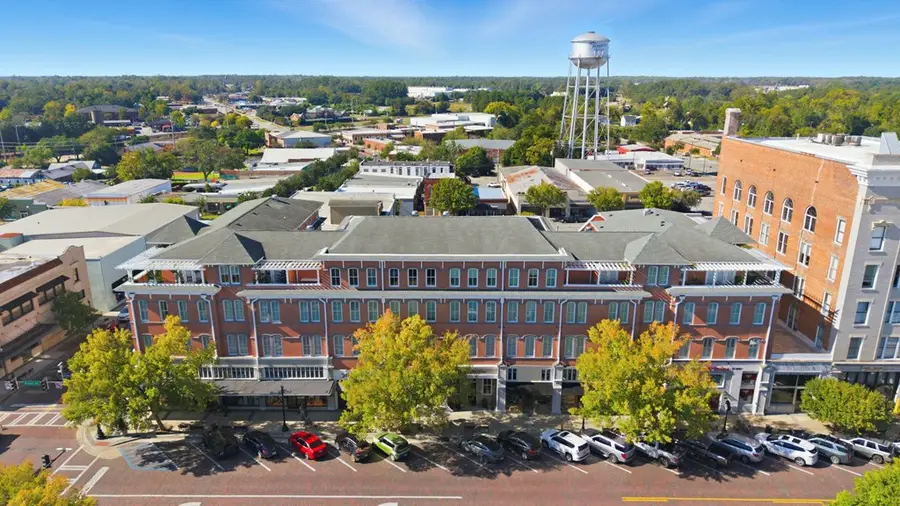 111 N Broad St #401, Thomasville, GA 31792 - #3