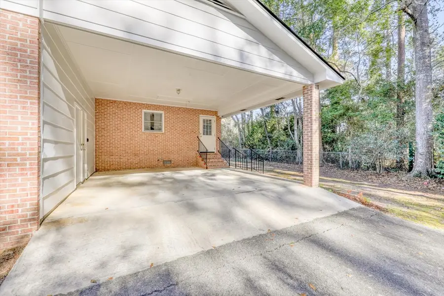 107 Roundcrest Dr, Thomasville, GA 31792 - #2