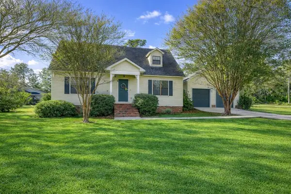 103 Magnolia Dr, Quitman, GA 31643