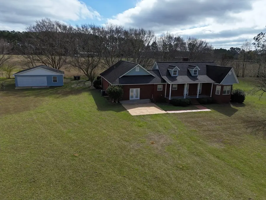 813 Vonier Rd., Pavo, GA 31778 - #3