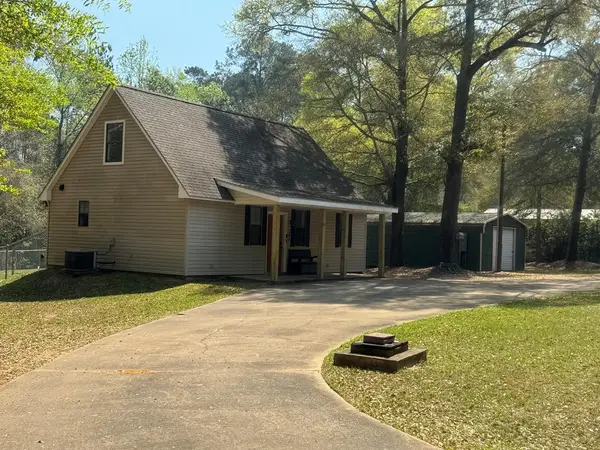 302 NW Nottingham Dr, Whigham, GA 39897