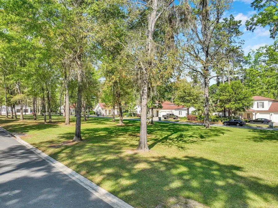 111 Shumake Ave, Thomasville, GA 31792 - #2