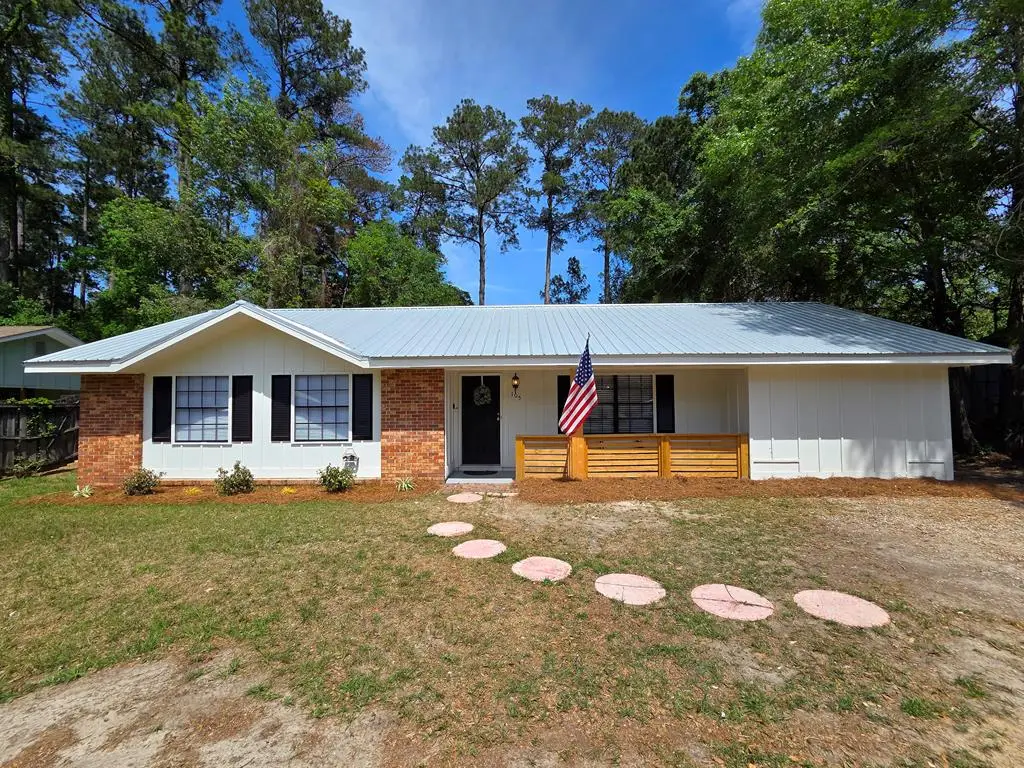 105 Kings Dr., Thomasville, GA 31792 - #1