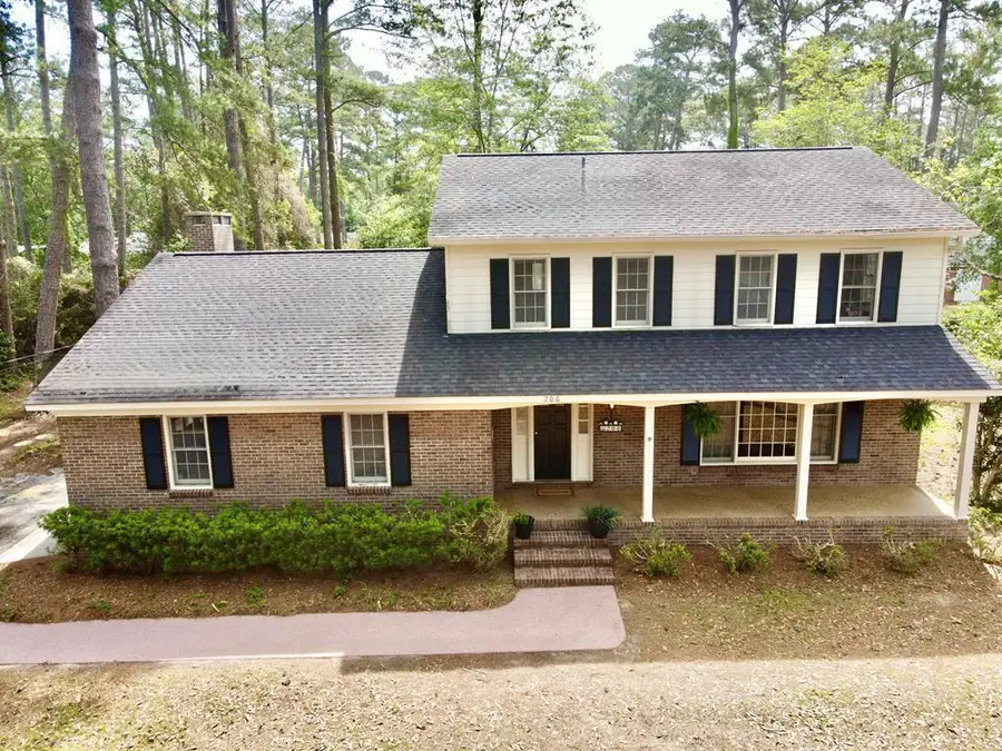 206 Pembroke Place, Thomasville, GA 31792 - #2