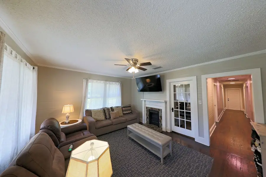 425 Lester, Thomasville, GA 31792 - #3