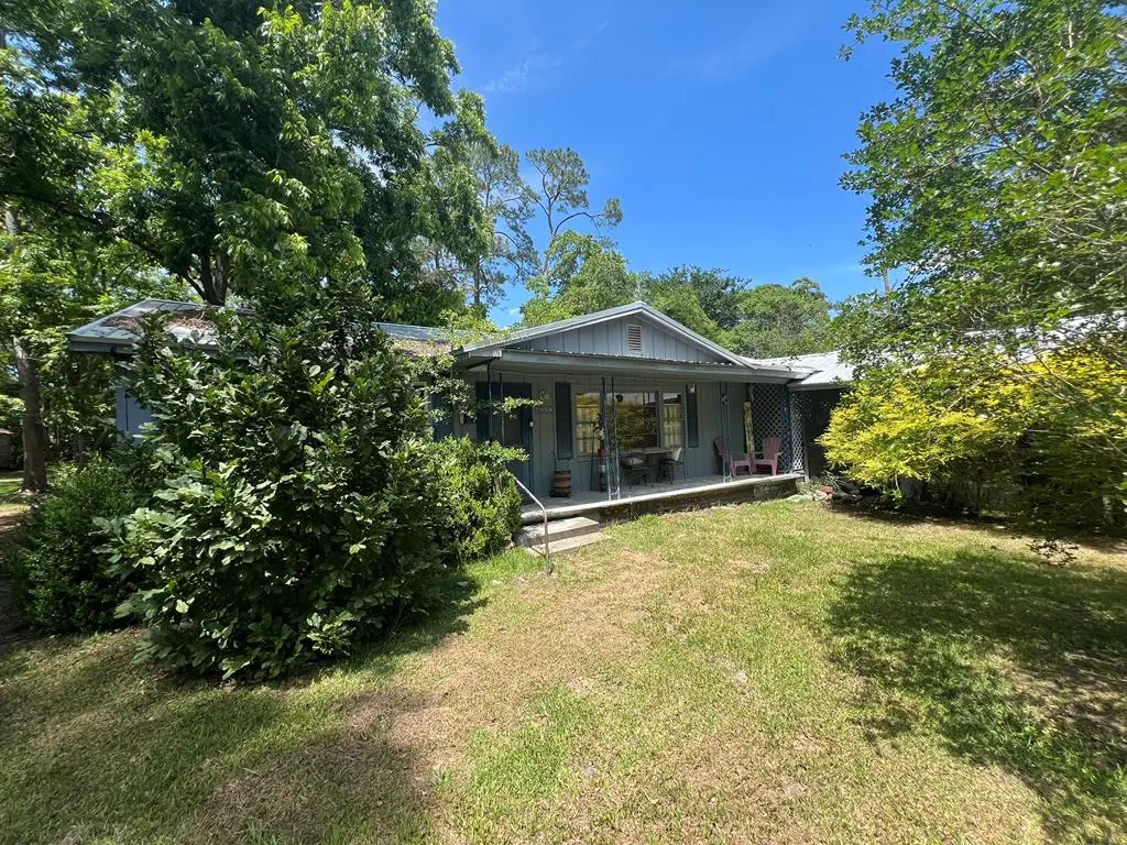 2050 Clark Circle, Ochlocknee, GA 31773 - #1