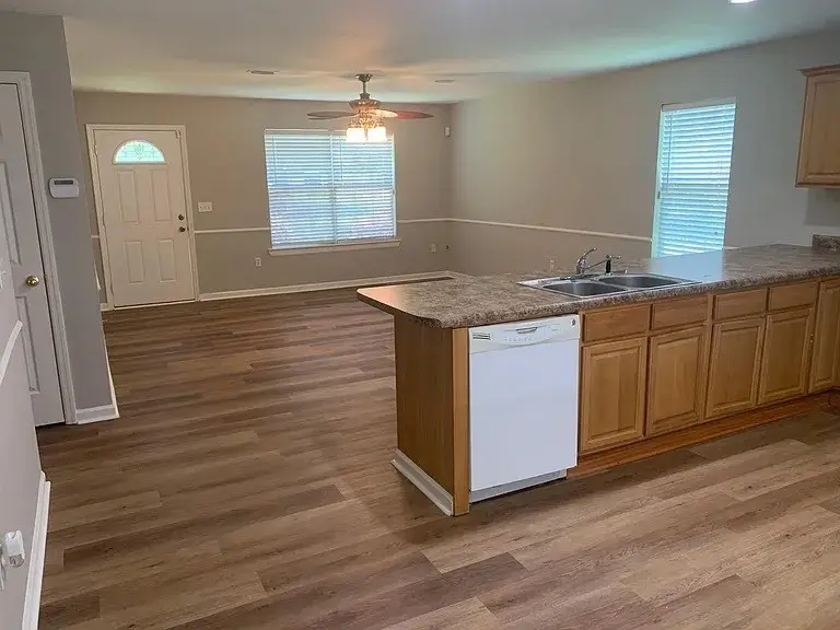 1115 Young St, Thomasville, GA 31792 - #3