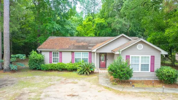 148 Persimmon St, Thomasville, GA 31792