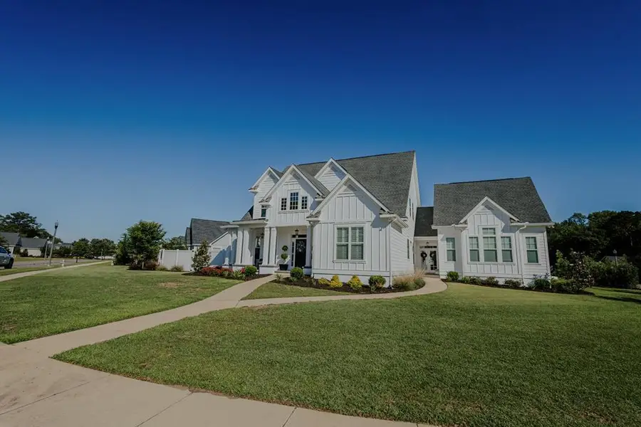 343 Madison Grove Blvd, Thomasville, GA 31757 - #2