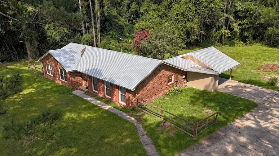 811 Lakeshore Rd, Pelham, GA 31779 - #2
