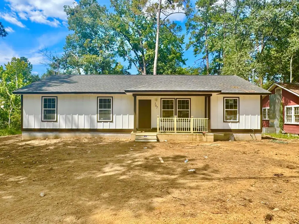 707 E Monroe Street, Thomasville, GA 31792 - #1