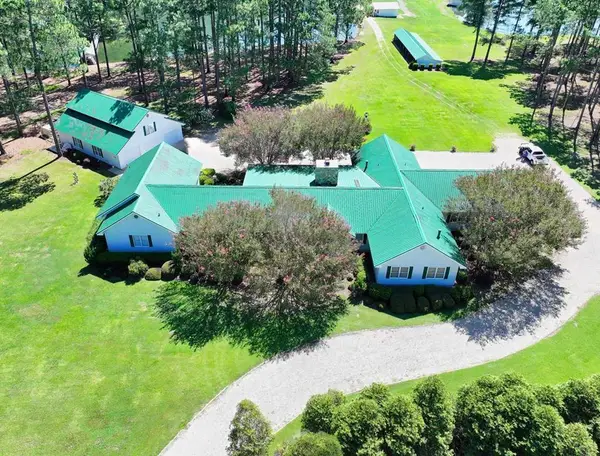 1197 Vonier Rd., Pavo, GA 31778