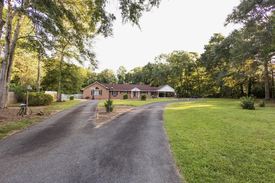 1709 Wimbledon Dr, Thomasville, GA 31792 - #2