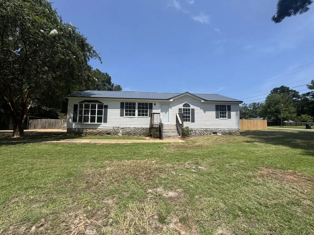 2951 Summerhill Rd, Thomasville, GA 31792 - #1