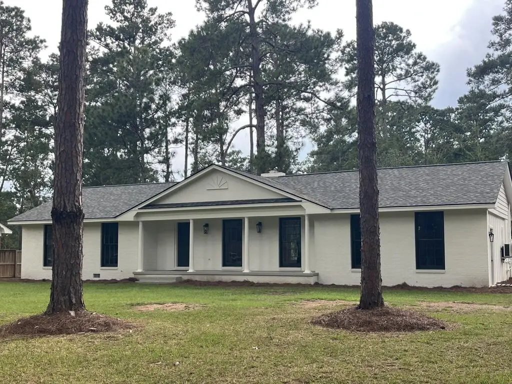 323 Dunedin Dr, Thomasville, GA 31792 - #1